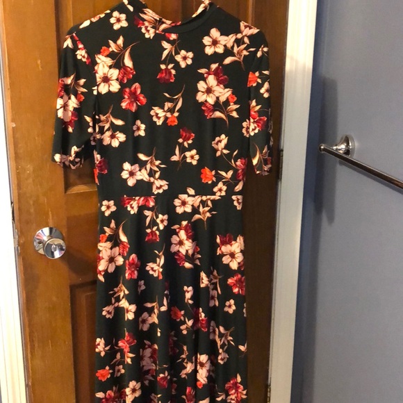 Dresses & Skirts - Dress